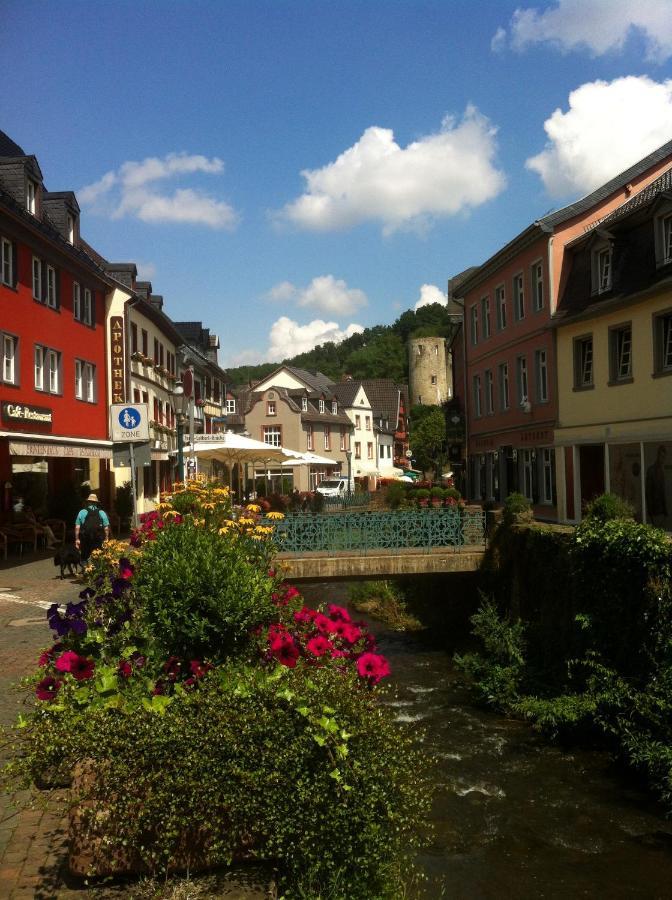 Ferienhaus Eifeldoemchen Villa บัดมึนสเตอร์ไอเฟิล ภายนอก รูปภาพ